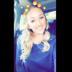 Meet your Posher, Ciera